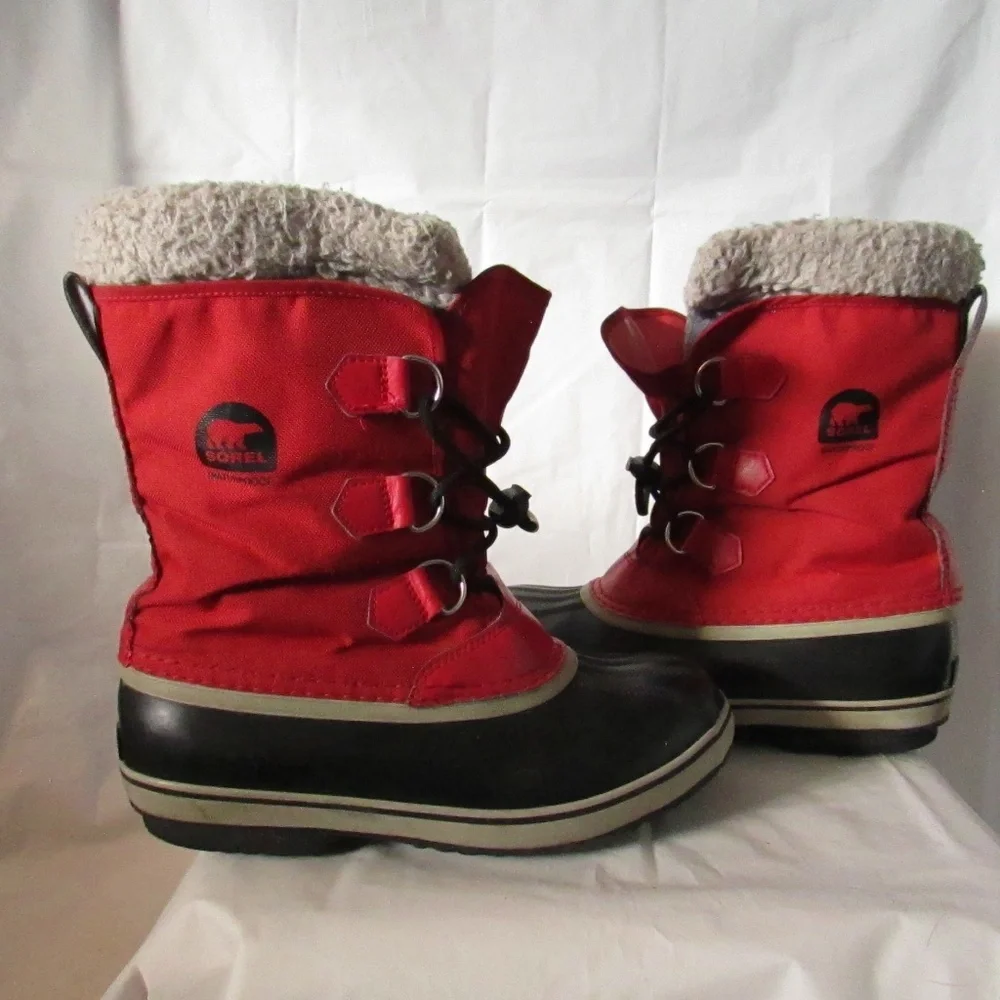 vintage Sorel Red and Black Winter Boots